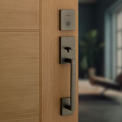 Product EnhancedGalleryImage - 819sce_lip_18g_v01_edit